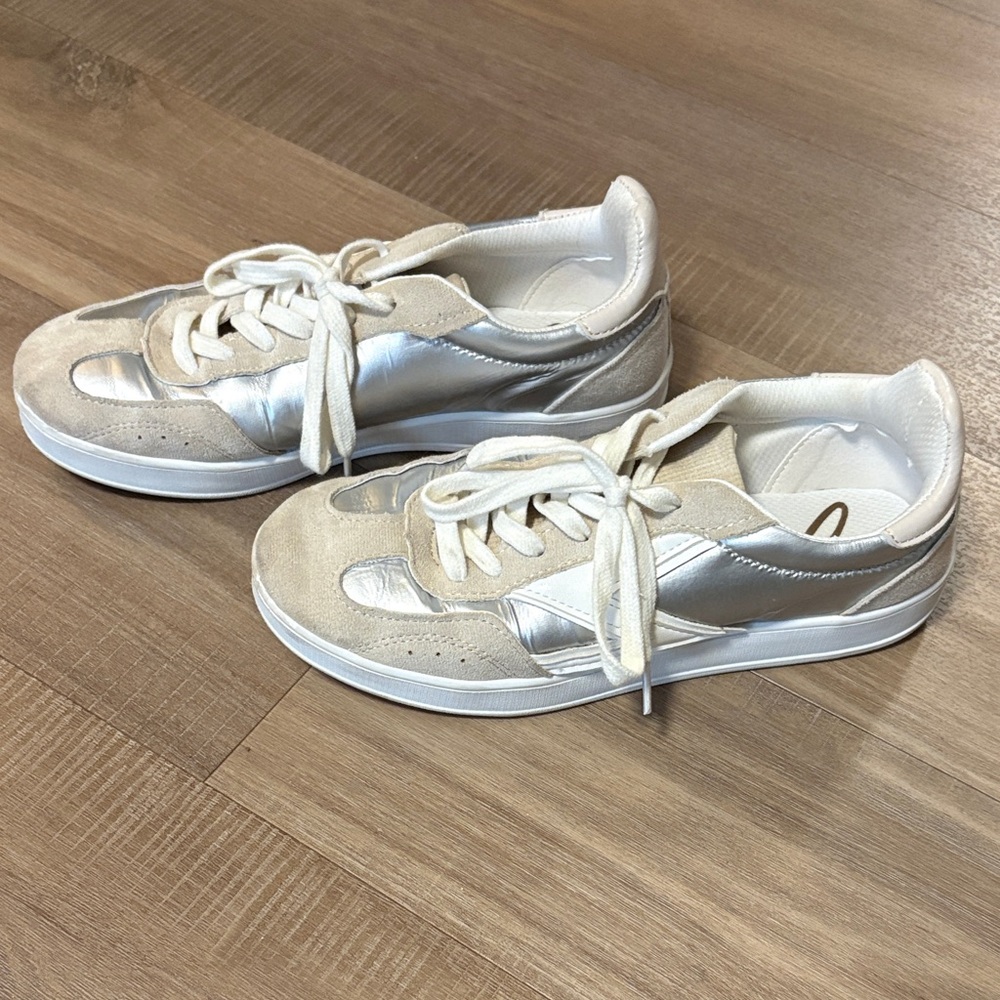 Zodiac Women's Metallic Silver and Cream Sneakers